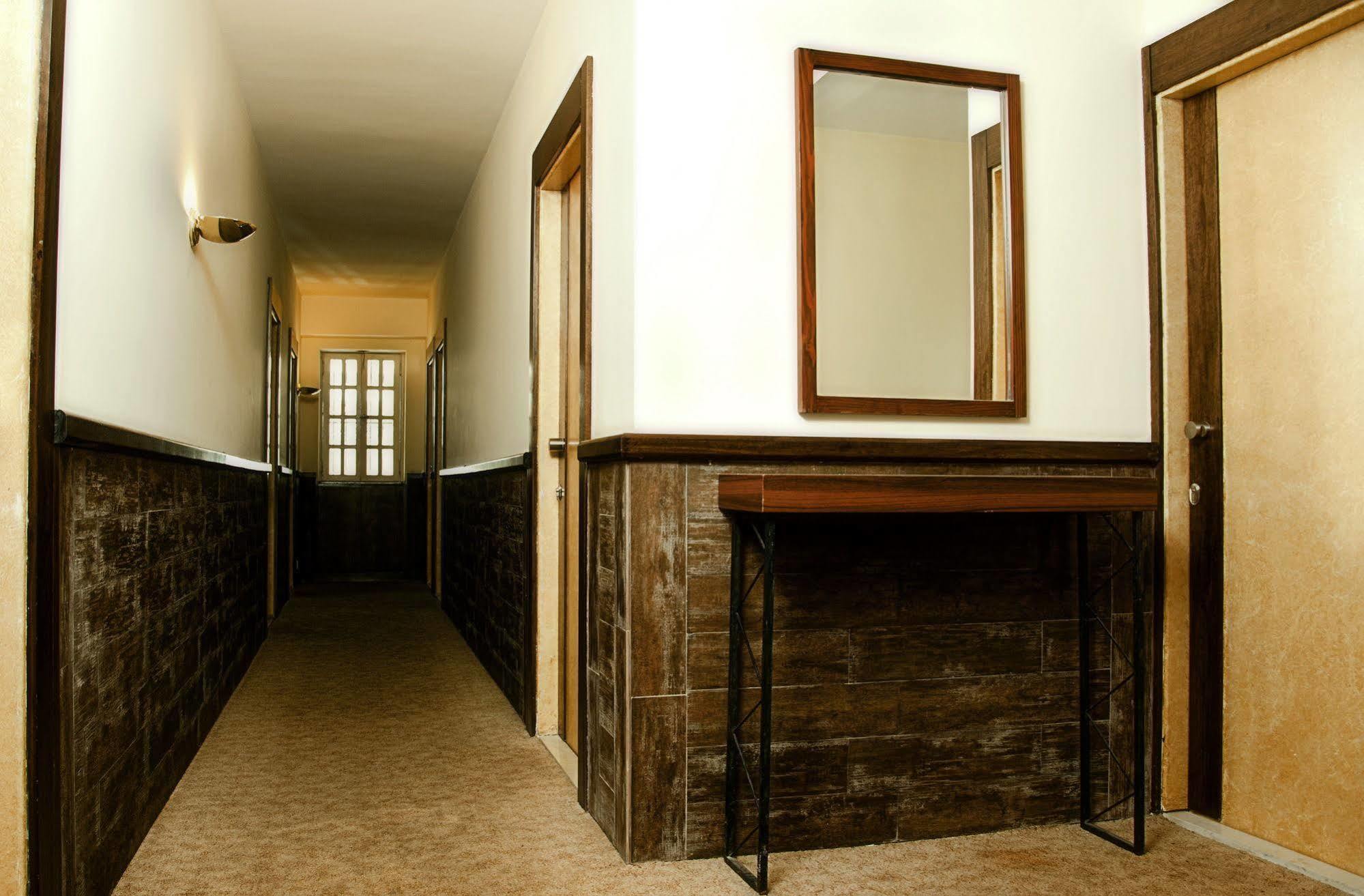 Marble Tower Hotel Beirut Bagian luar foto